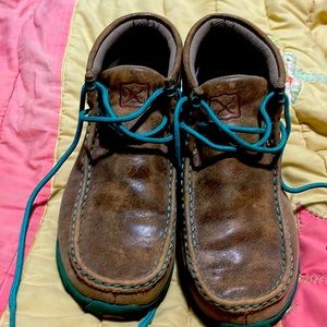 In good condition twisted shoes, size 7